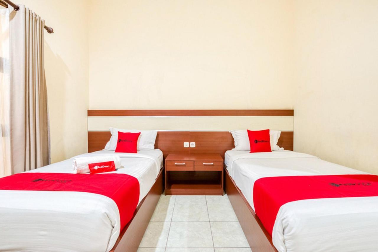 RedDoorz Syariah @ Jalan Simpang Gajayana Hotel Malang Luaran gambar